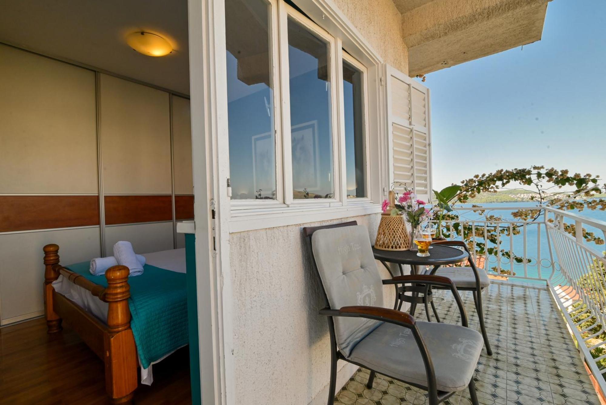 Apartment Spira Puovica Trogir Luaran gambar