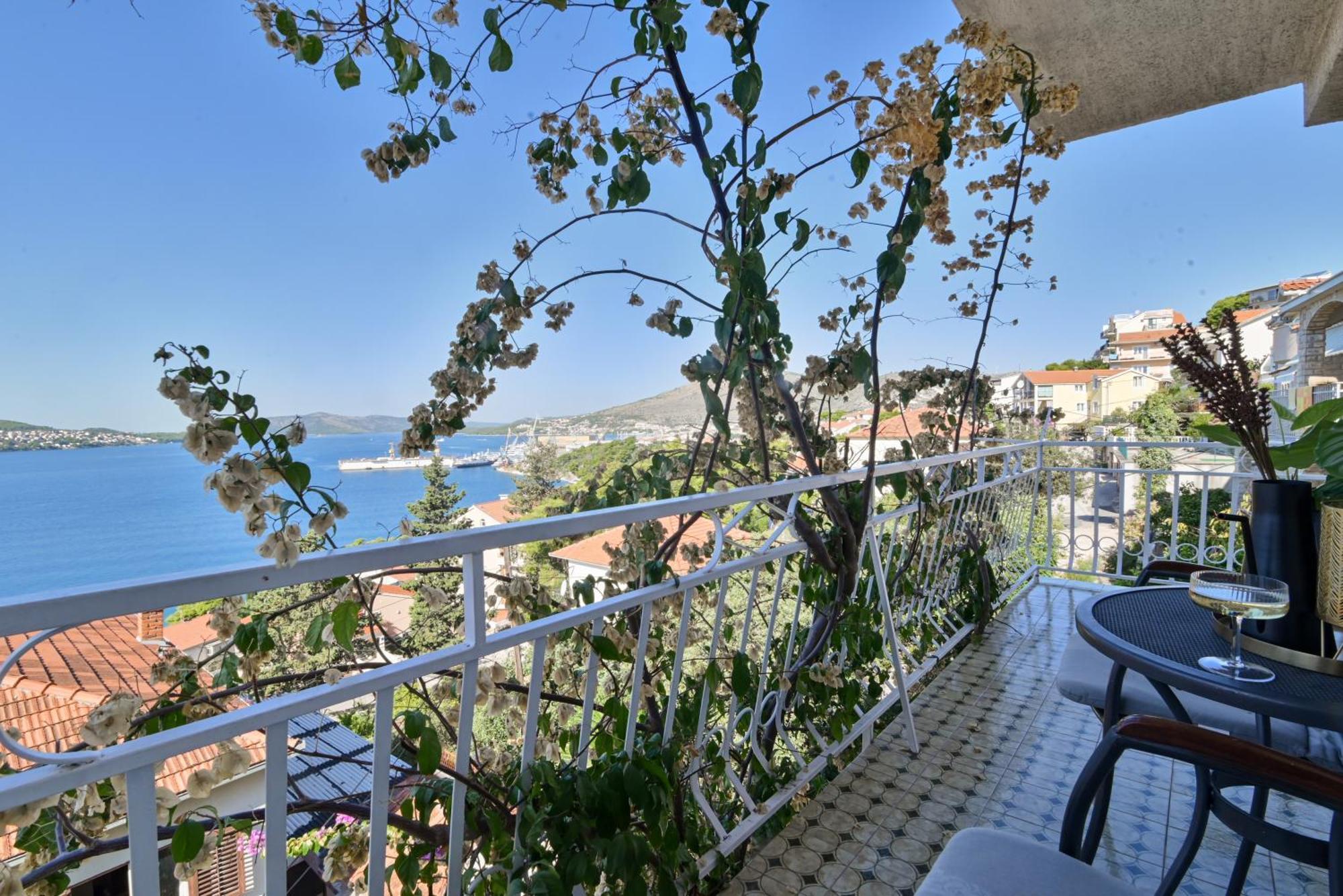 Apartment Spira Puovica Trogir Luaran gambar